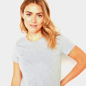 Old Navy Everywhere Crew T-Shirt Medium